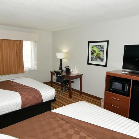 Rock Island Inn & Suites Marshalltown Esterno foto